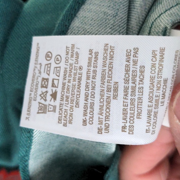 Boden Green Blouson floral blouse - Picture 9 of 10